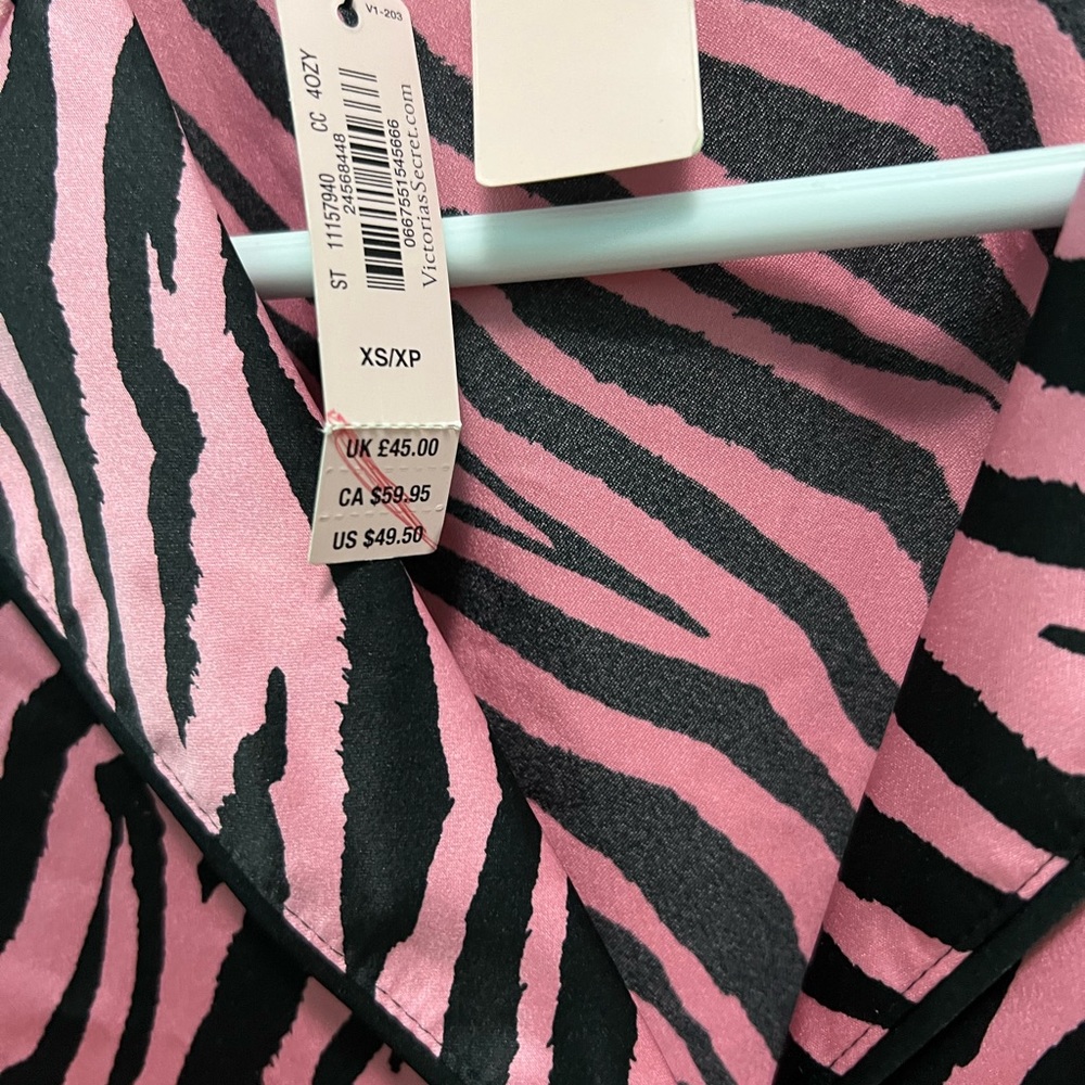 Victoria’s Secret women pajamas top. Size Xs - Picture 10 of 12
